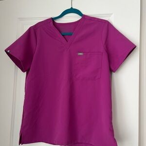 Figs Fuchsia Catarina One-Pocket Scrub Top